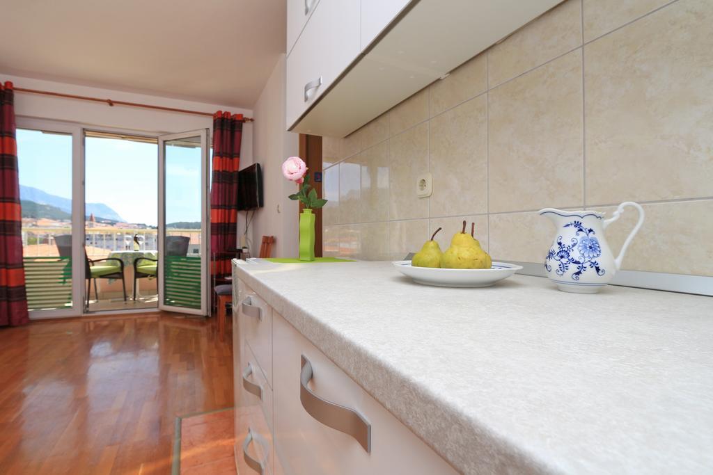 Lägenhet Central Beach Apartment Makarska